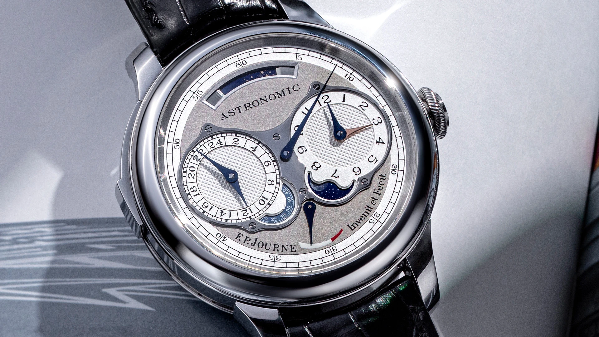 RETHINKING THE GMT: RESSENCE INTRODUCES THE TYPE 7